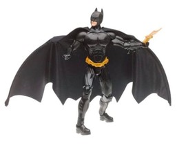 Batman Begins 2005 CAPE ACTION BATMAN 14&quot; Action Figure  - In Original Package - £39.27 GBP