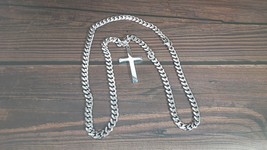 Men/women silver color stainless steel beveled Cross pendant/ Cuban 26&quot; Chain - £16.06 GBP