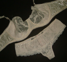 Victoria&#39;s Secret Unlined 32DDD,34D,36D Bra Set Coconut White Velour Velvet Lace - £79.67 GBP