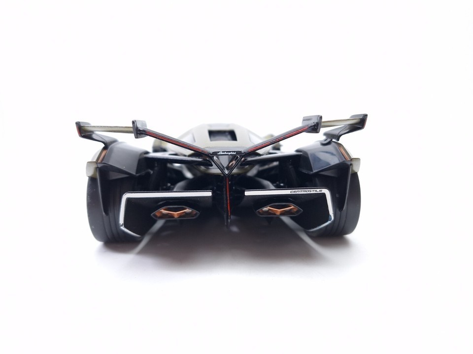 Maisto Lambo V12 Vision Gran Turismo Special Edintion 1:18 Die Cast Item image 5