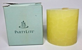 PartyLite 3 x 3 Pillar Candle Iced Snowberries New in Box P5D/C73123 - $12.99