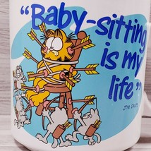 Garfield the Cat "Baby-sitting is my life" 10 oz. Coffee Mug Cup 1978 Enesco - £13.43 GBP