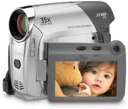 35X Optical Zoom Canon Zr830 Minidv Camcorder (Manufacturer Discontinued). - £212.25 GBP