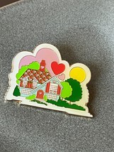 Vintage Cute Cottage w Sun Tree &amp; Red &amp; Pink Hearts Enamel &amp; Goldtone Hat or Lap - £7.60 GBP