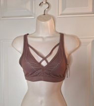 Victoria Sport by Victoria&#39;s Secret Perforated Crossback Wireless Sports Bra XS - $18.99