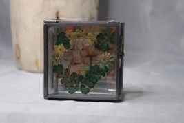 Glass Jewelry Trinket Box Pressed Flowers Hinged Lid Heavy Retro Elegant - £11.46 GBP