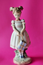 E3718 Rare Lladro Figurine Little School Girl 6814 Gloss Finish - $185.72