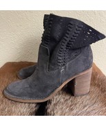 Dolce Vita Boots Landon Women Sz 8 Perforated Suede Chunky Heel Ankle Da... - $733.21 MXN