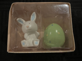 Vintage Russ Berrie easter bunny and egg sale and pepper shakers stoneware NIB - £7.47 GBP