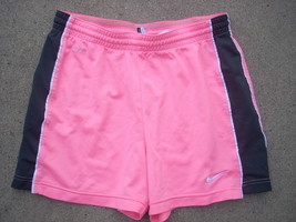 womens running shorts Nike dri-fit size small  pink nwot - $34.56 CAD