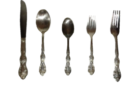 WM A Rogers Sectional Oneida Silverplate - VALLEY ROSE - 5 PIECE PLACE S... - $10.00