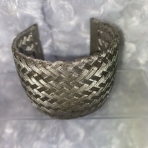 Sarah Cavender Metalworks Wide Interwoven Silver Tone Metal Cuff Bracele... - £29.81 GBP