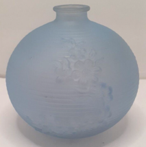 Avon Blue Violet Frosted Bud Vase  Round Ribbed Vase with Embossed Flower Design - £13.20 GBP