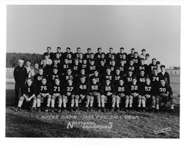1943 NOTRE DAME TEAM 8X10 PHOTO FIGHTING IRISH PICTURE NCAA FOOTBALL CHAMPS - $4.94