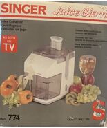 NEW SINGER  VINTAGE JUICE GIANT Model #774 Fruit & Veg. Juice Extractor - $17.81