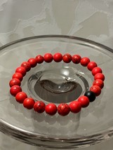 Stone Bead Bracelet Red and Black Beads Stretchy - £6.20 GBP