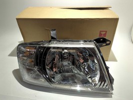 New OEM Genuine Mitsubishi Head Light Lamp 2003-2006 Montero Pajero MN117970 RH - $193.05