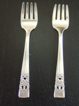 2 ONEIDA COMMUNITY 1936 CORONATION SILVERPLATE BABY FORKS 5 1/8&quot; LONG - $18.00