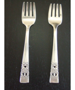 2 ONEIDA COMMUNITY 1936 CORONATION SILVERPLATE BABY FORKS 5 1/8&quot; LONG - £14.23 GBP