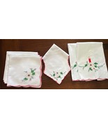 Vintage Holiday Embroidered Christmas Set 4 Napkins Bread Basket 2 Tea T... - $48.61 CAD