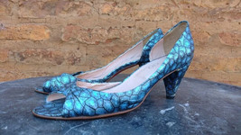 PARUOLO ,Vintage  women&#39;s shoes with heels,  BLue colors . (Canad) - $43.70