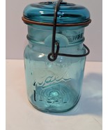 Vintage Ball 1976 pint size aqua blue glass, glass lid with wire clamp - $682.84 MXN