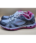 LA GEAR-2013 Vintage Woman&#39;s Athletic Shoe-Honey Comb-Size 9-New-No Box - $26.30 CAD
