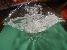 Beautiful Heavy Crystal Embossed Rose Design Centerpiece Bowl - £25.19 GBP