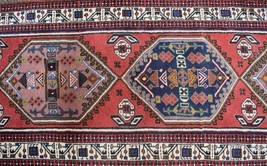 2&#39;3 x 9&#39;4 Vintage Semi Antique Heris Handmade Wool Runner Oriental Caucasian Rug - £671.58 GBP