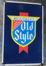 Vintage Old Style Beer Poster Blacklight Flocked Heileman&#39;s 23x35in 1980... - $914.23 MXN