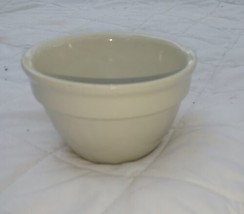 Vintage Hall  Bowl 1091 Small - $23.36
