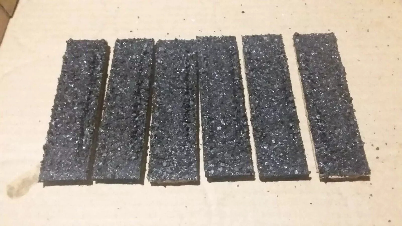 HO scale coal loads for Accurail 40 ft 3 bay hoppers - Handmade Set Of 6 - £5.75 GBP