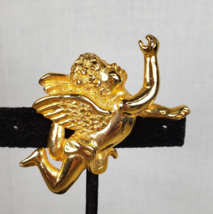 Vintage 1960's Signed Duri Angel Flying Cherub Gold Tone Brooch - $28.67