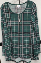 NWT LuLaRoe Medium Dark Green Black White Plaid Knit Lynnae Long Sleeved Shirt - £29.88 GBP