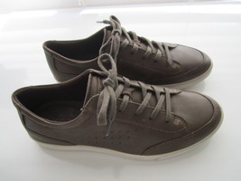 ECCO Side Perforated Grain Leather Men Comfort Sneaker Brown 9M to 9.5M UPC121 - £49.23 GBP