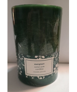 New Pier One Green 4&quot;x6&quot; Pillar Large Candle - Evergreen -Christmas- Sealed - $553.16 MXN
