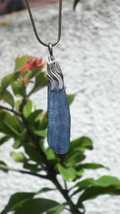 Blue kyanite pendant - $192.24 MXN+