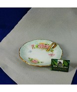 Trinket Nut Candy Dish Hand Painted Gold Loop Handle - £22.26 GBP