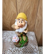 Disney Snow White Dwarf SNEEZY Garden Gnome Figurine  8&quot; Flowers New - $38.89 CAD