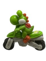 2022 Nintendo Yoshi Super Mario Motorcycle Bike Plastic Toy Figure Green Classic - £4.53 GBP