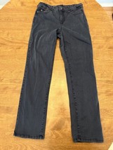 Bandolino Mandie Women&#39;s Size 6 Straight Leg 5 Pocket Jeans Indigo Wash - $14.85