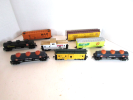 HO Assortment of 10 Box Cars Cabooses Tank Cars - $14.80