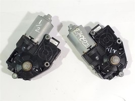 Pair of Roof Motors PN:67617193398 OEM 2009 BMW 750LI - $30.01