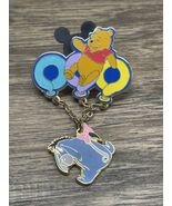 Disney Pin Winnie The Pooh On Balloons Eeyore Dangles 2001 Pin Trading K... - €15,41 EUR Disney Pin Winnie The Pooh On Balloons Eeyore Dangles 2001 Pin Trading K... - €15,41 EUR