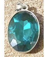 Fashion Glass Gem Pendant 1 Inch Green - $8.00