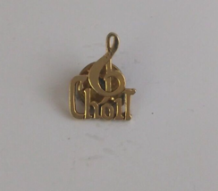Vintage Choir With Treble Clef Gold Tone Lapel Hat Pin - £5.81 GBP
