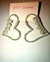 Betsey Johnson Gold Alloy Rhinestone Crystal Heart Pearl Post Earrings - $9.99