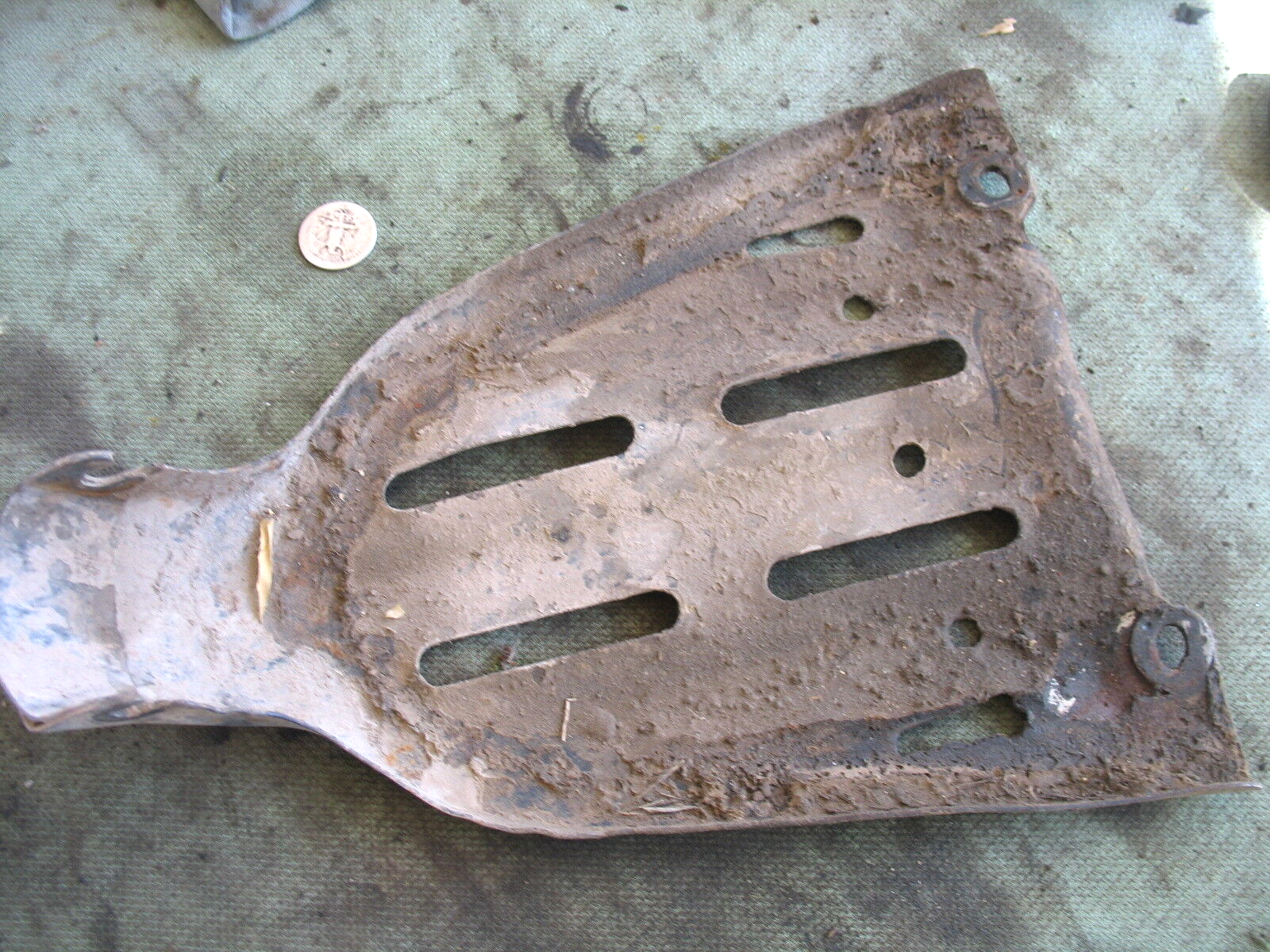 Engine Motor Frame Rock Bash Guard Skid Plate 1975 75 HONDA MT250 MT 250 - $26.73