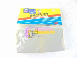 Vintage AC International Peanuts Snoopy Bicyle Bag - $74.25
