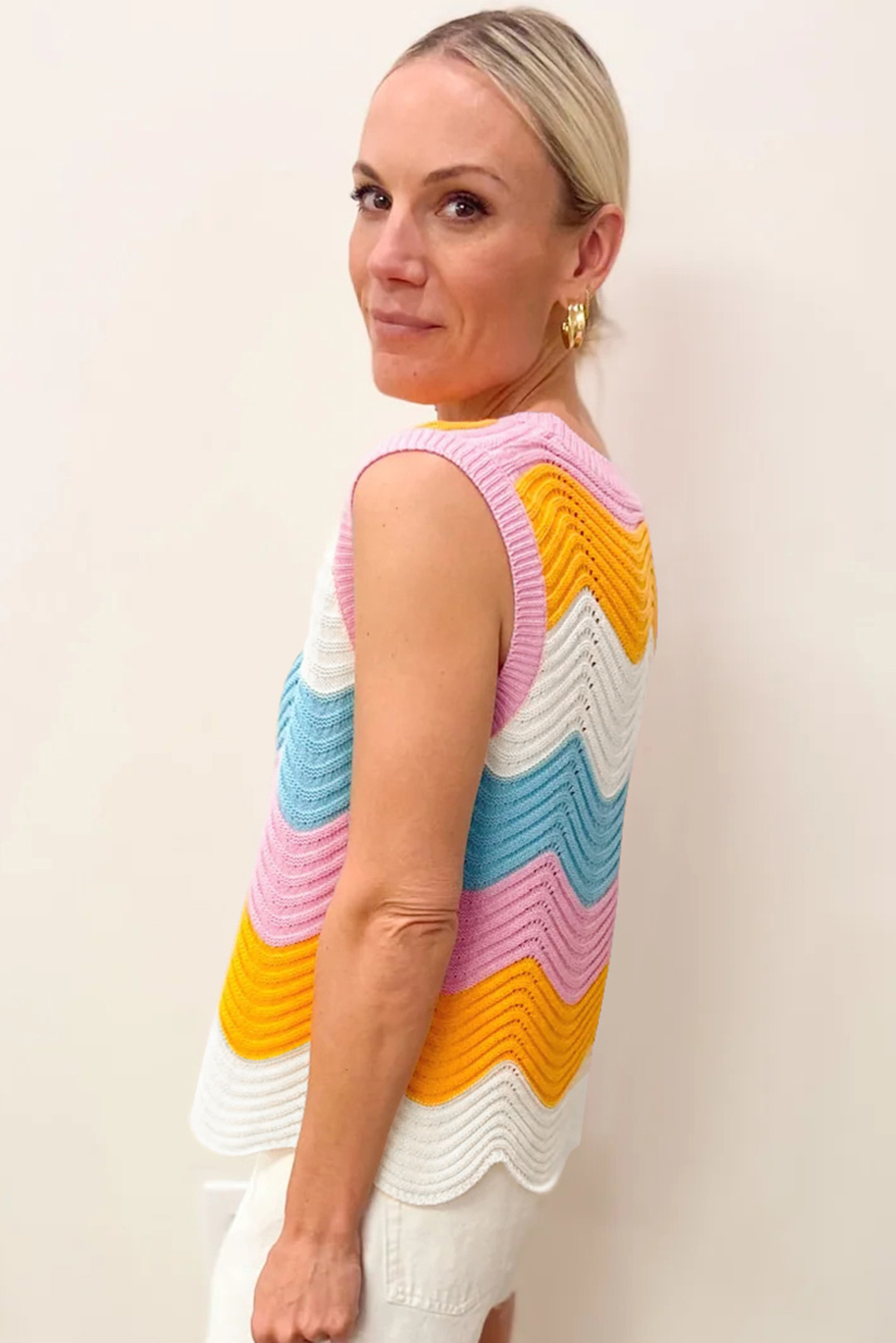 Multicolour Striped Colorblock Scalloped Hem Knitted Vest - $13.47
